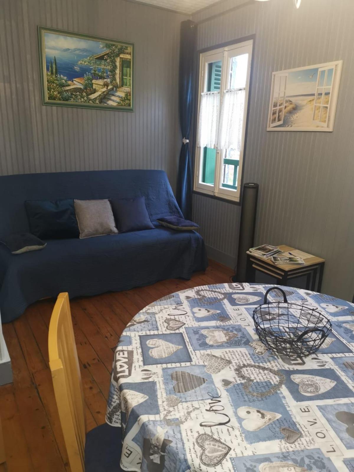 Appartement Avec Balcon Au 1Er Etage Vue Laterale Mer A 50 Metres De La Plage A Mers Les Bains. Dış mekan fotoğraf